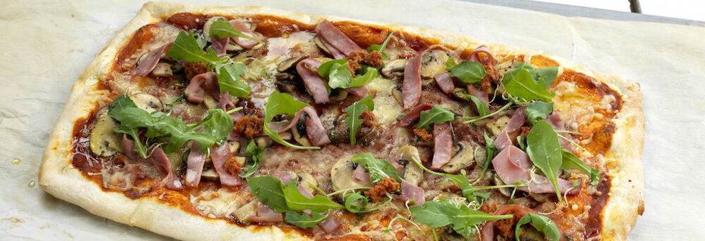 4464681 Firkantet pizza bunnmiljø br