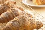 Q008_1 Almond Croissant