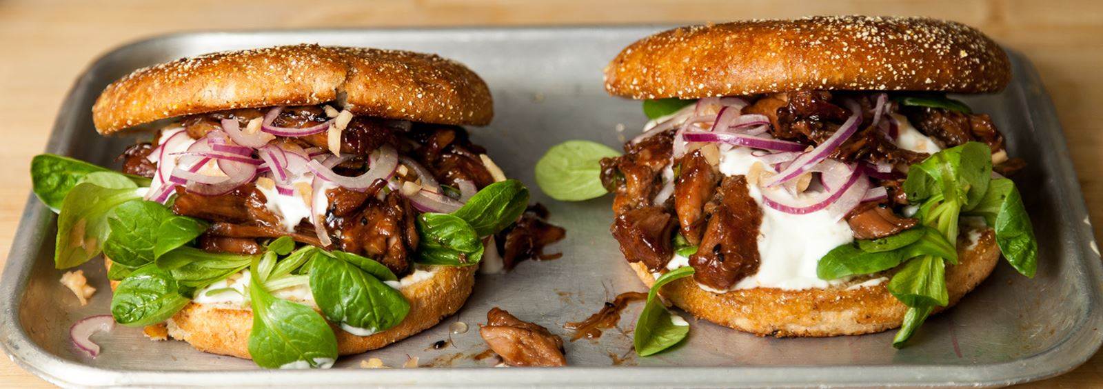 Recipe: Japanese Slow Cooked Pork Burger