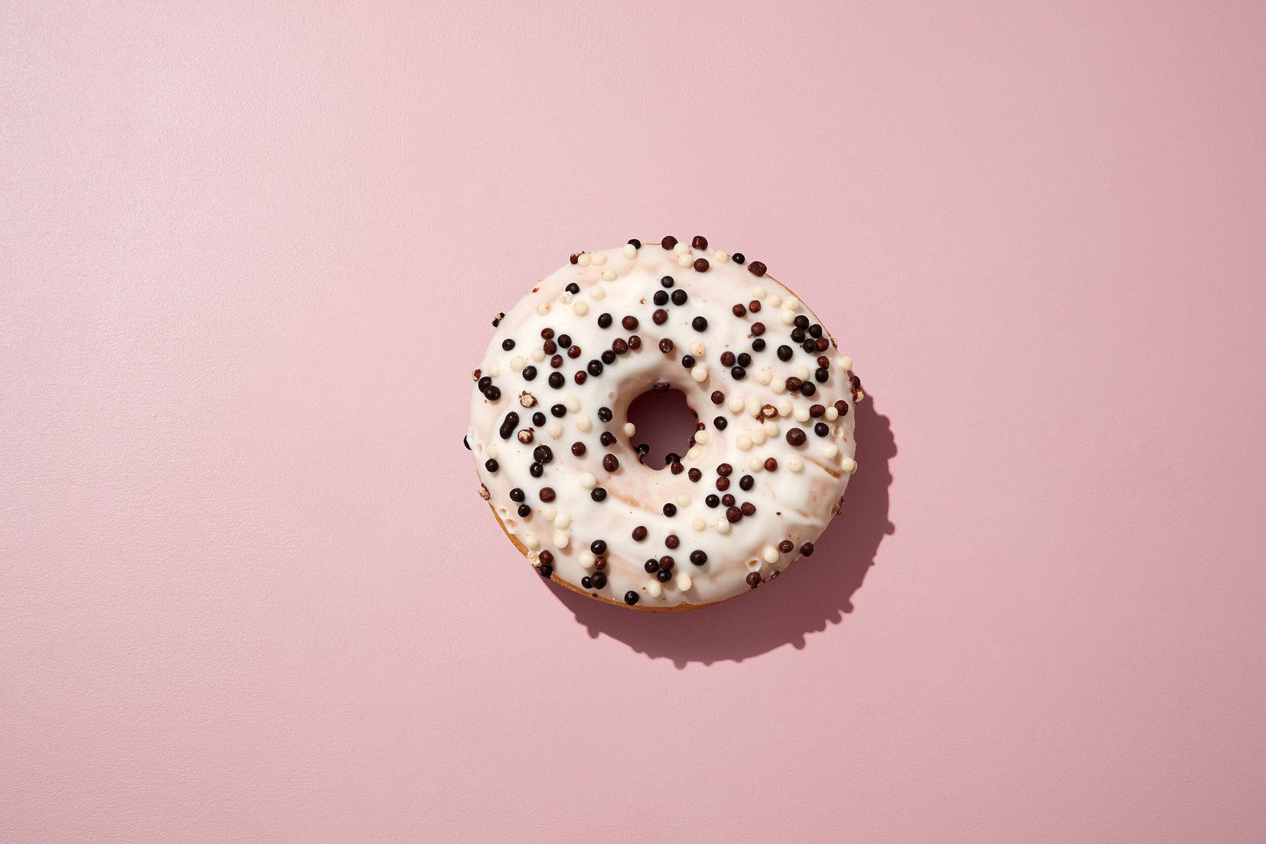 25490000_DONUTS-MIX_TOPSHOT_012_v1