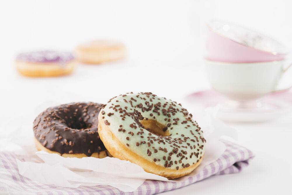 62869_1 donut med sjokolade og 62872 pære - br