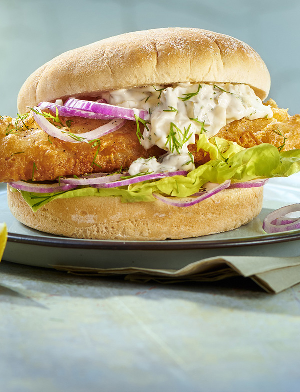Backfisch Burger mit Sauerteig Bun