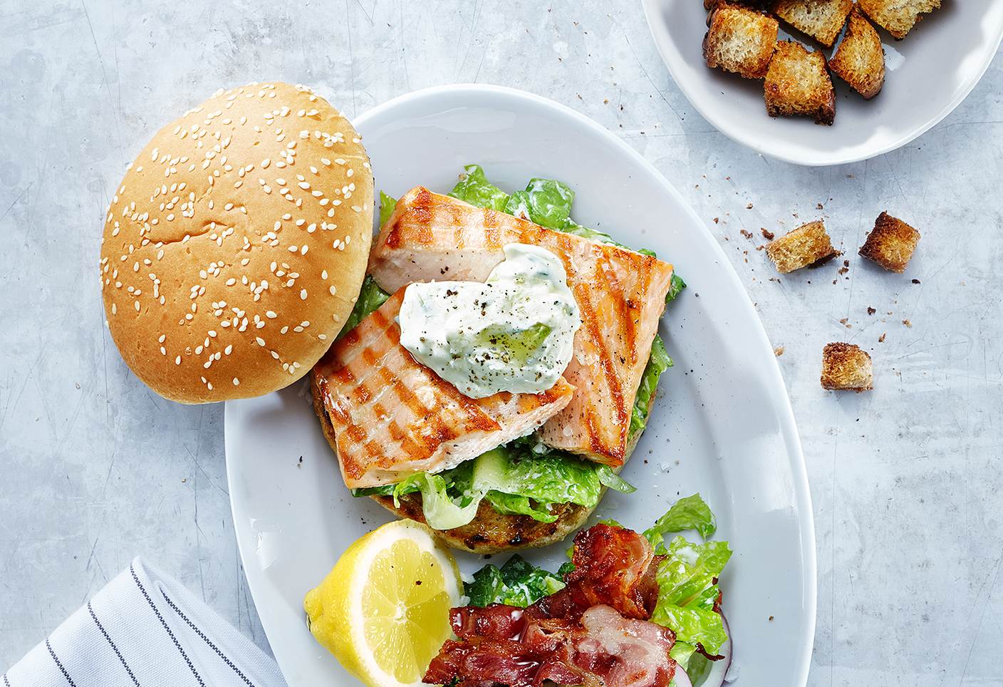 Sommerlicher Lachsburger | Schulstad Bakery Solutions